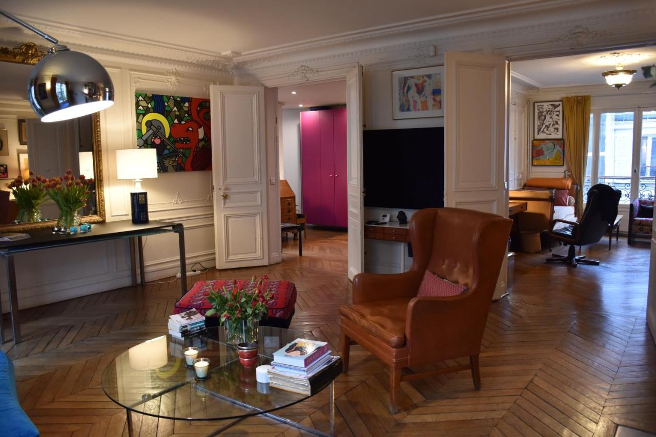 Rue De Paradis * Paris