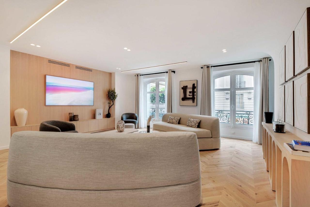 Apartment Incredible Flat - 4 Br-10p - Matignon - Champs Elysees Paris