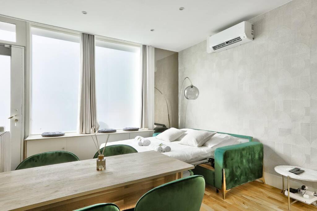 Cosy - Eiffel Tower Apartment *