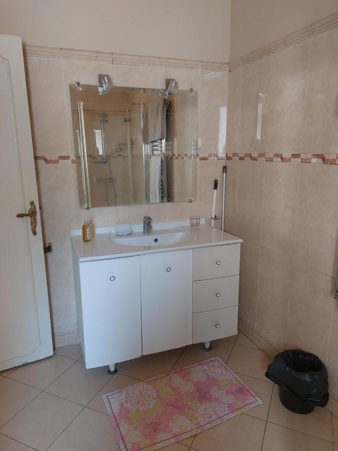 3 Pieces 64 M2 Dans 16, 2 Minutes Du Metro Michel Ange Auteuil, 6 Personnes Apartment