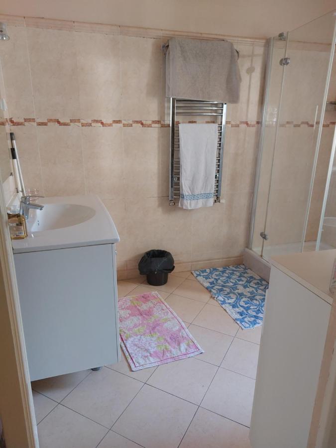 3 Pieces 64 M2 Dans 16, 2 Minutes Du Metro Michel Ange Auteuil, 6 Personnes Apartment Paris