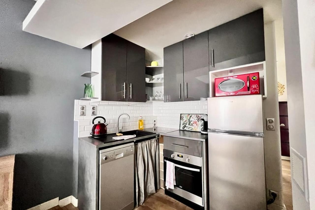 Charme Parisien Au Coeur Du Marais - Voltaire Apartment