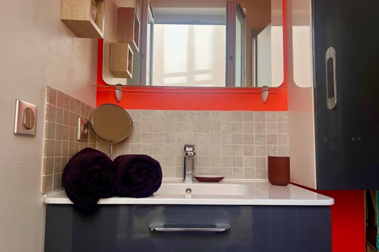 Charme Parisien Au Coeur Du Marais - Voltaire Apartment *