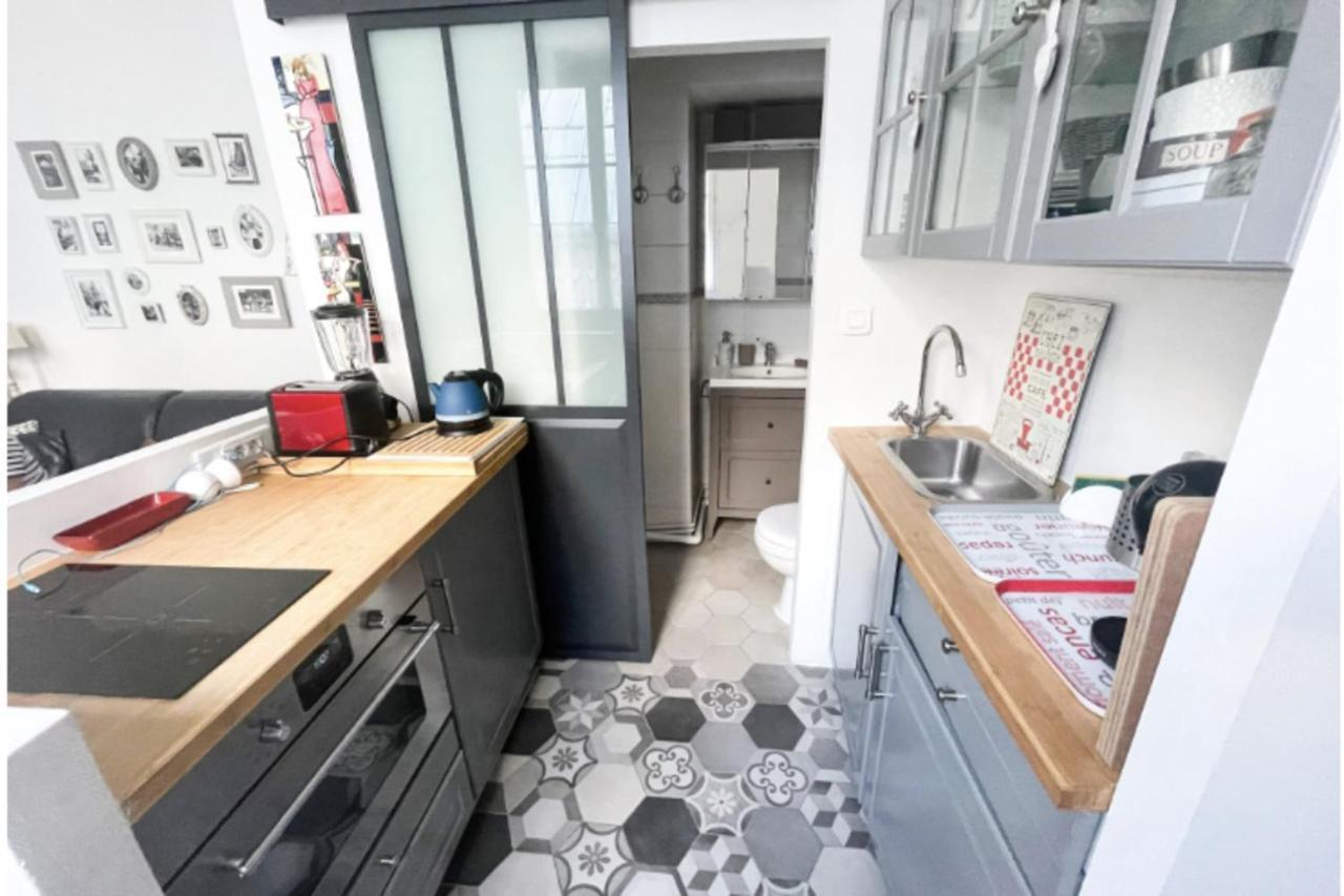 Quiet And Charming Studio For Two In 2th Apartamento Paris