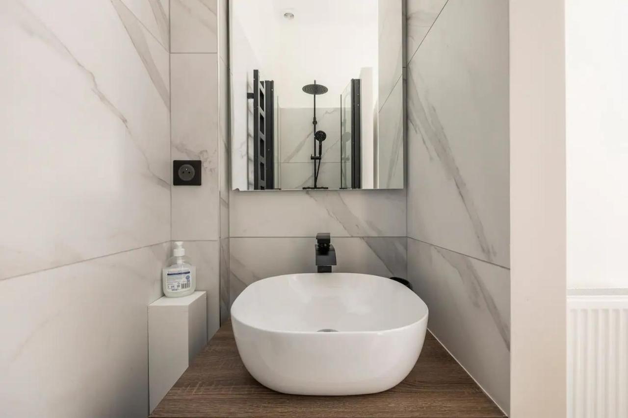 Charming In Heart Of Le Marais - Gethosted Apartment *