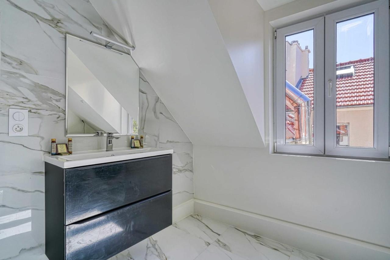 Beautiful For 4 People In The Heart Of Le Marais