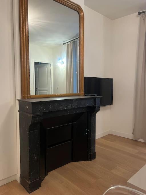 Luxury Appartment, Champs Elysees, Neuf ! Apartment
