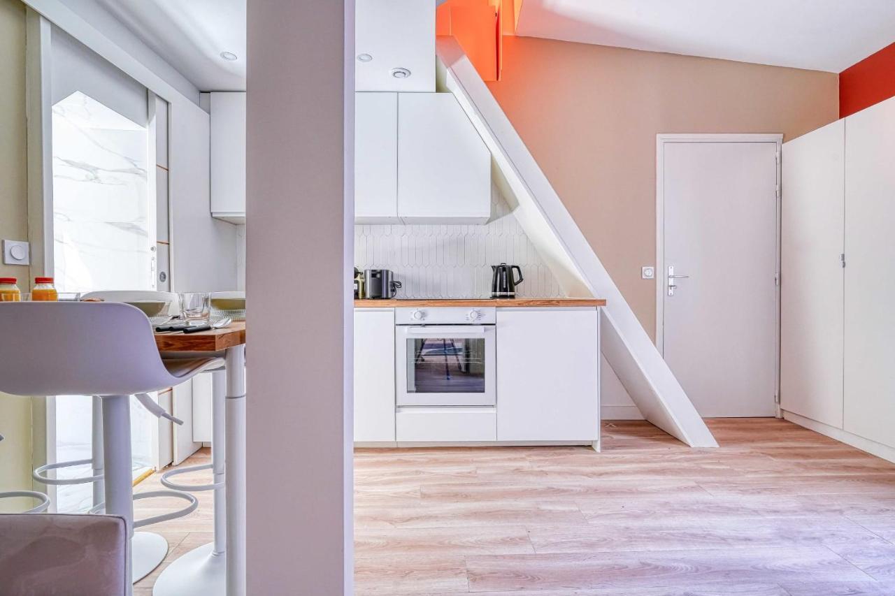 Beautiful For 4 People In The Heart Of Le Marais Apartment