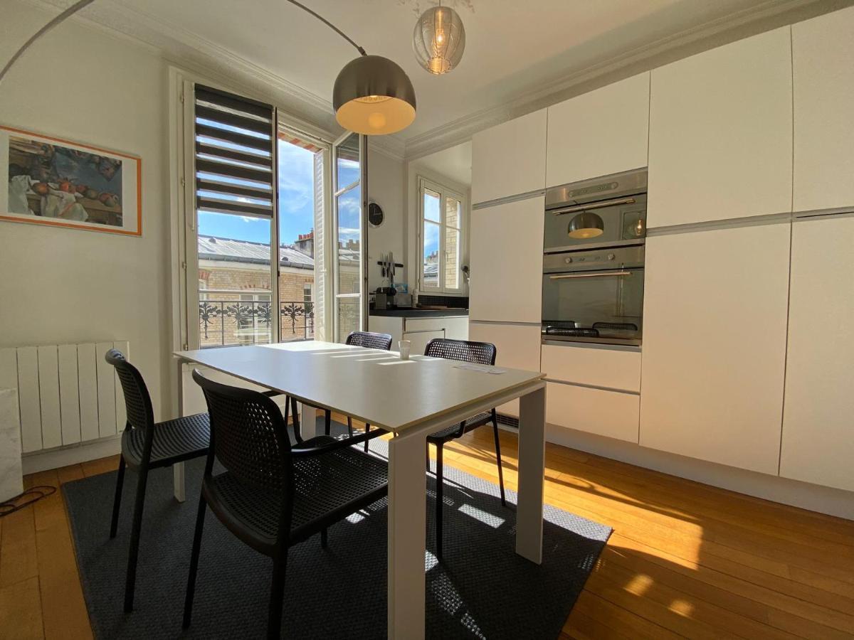 Sunny Apartment *