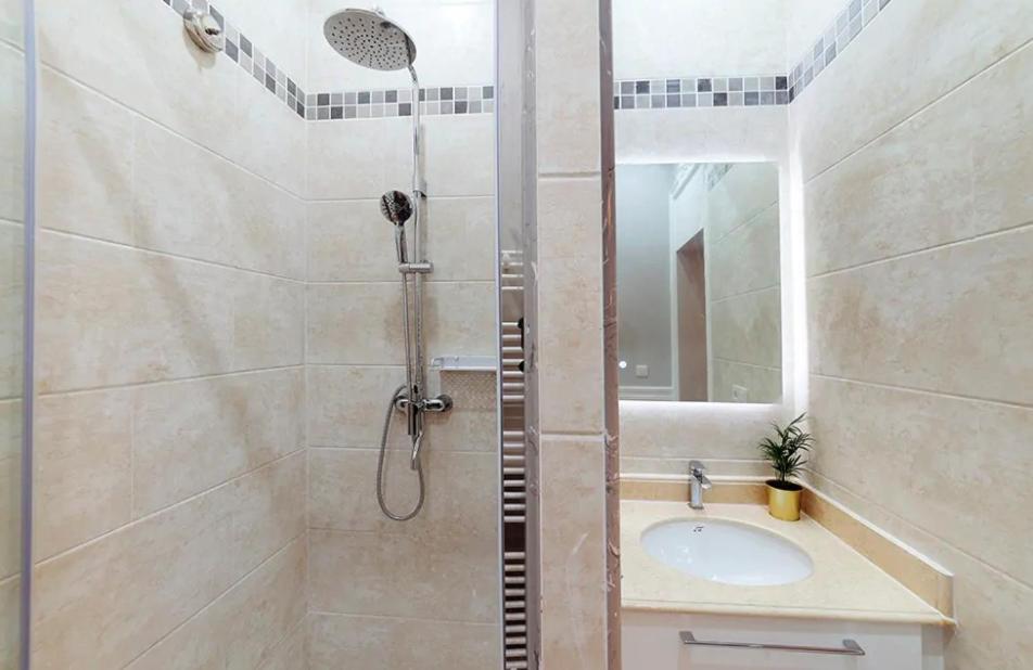 Galeries Lafayette - 7 Bedrooms - Lift - Aircon Appartement