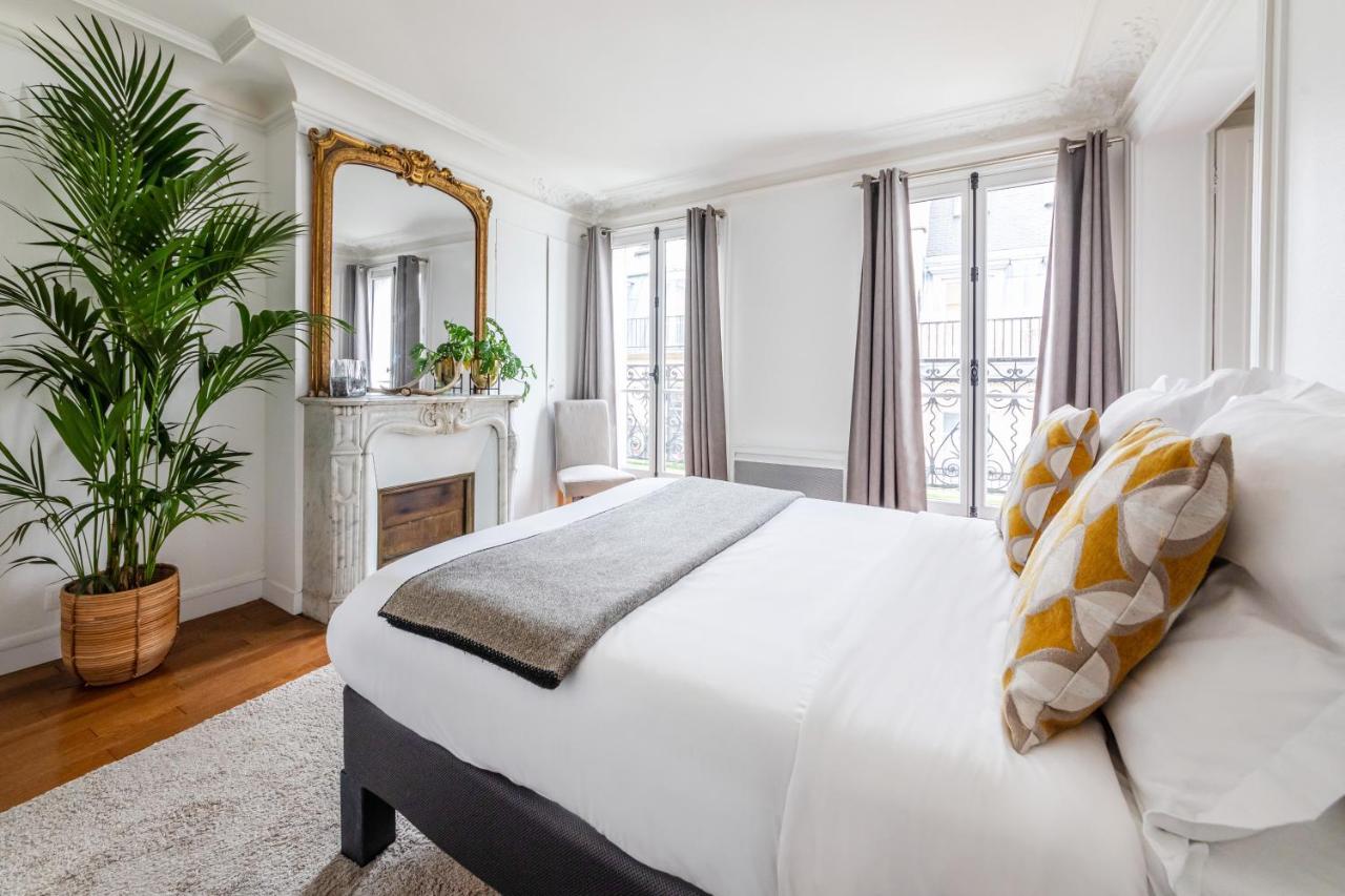 Apartment Bergere Paris