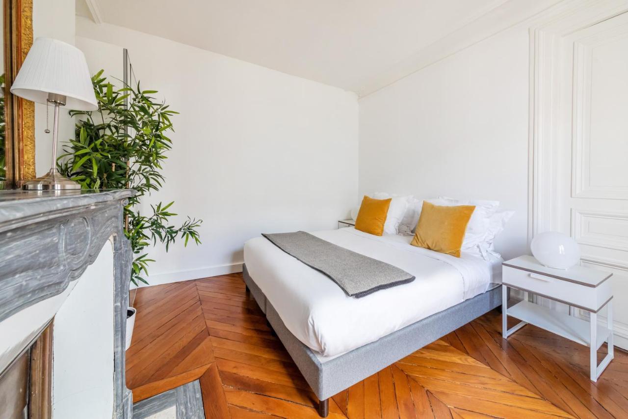 Bergere Apartment Paris