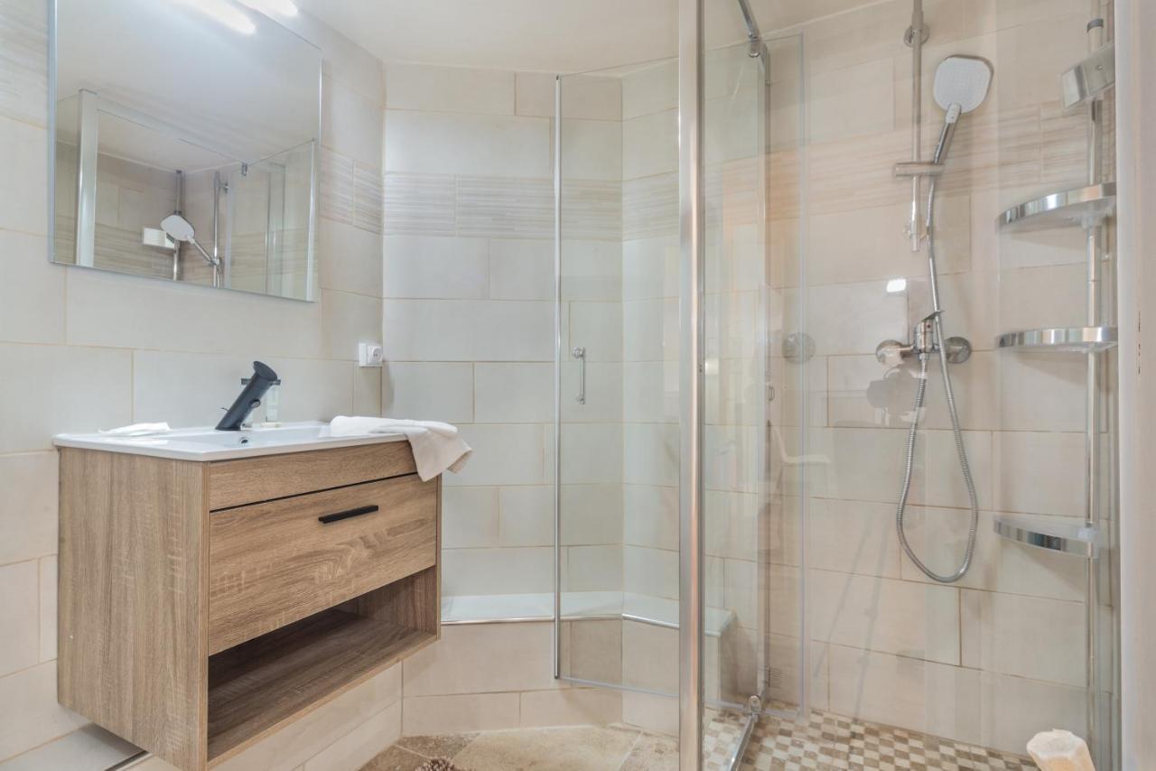 Artois Champs-elysees With Ac Apartamento Paris