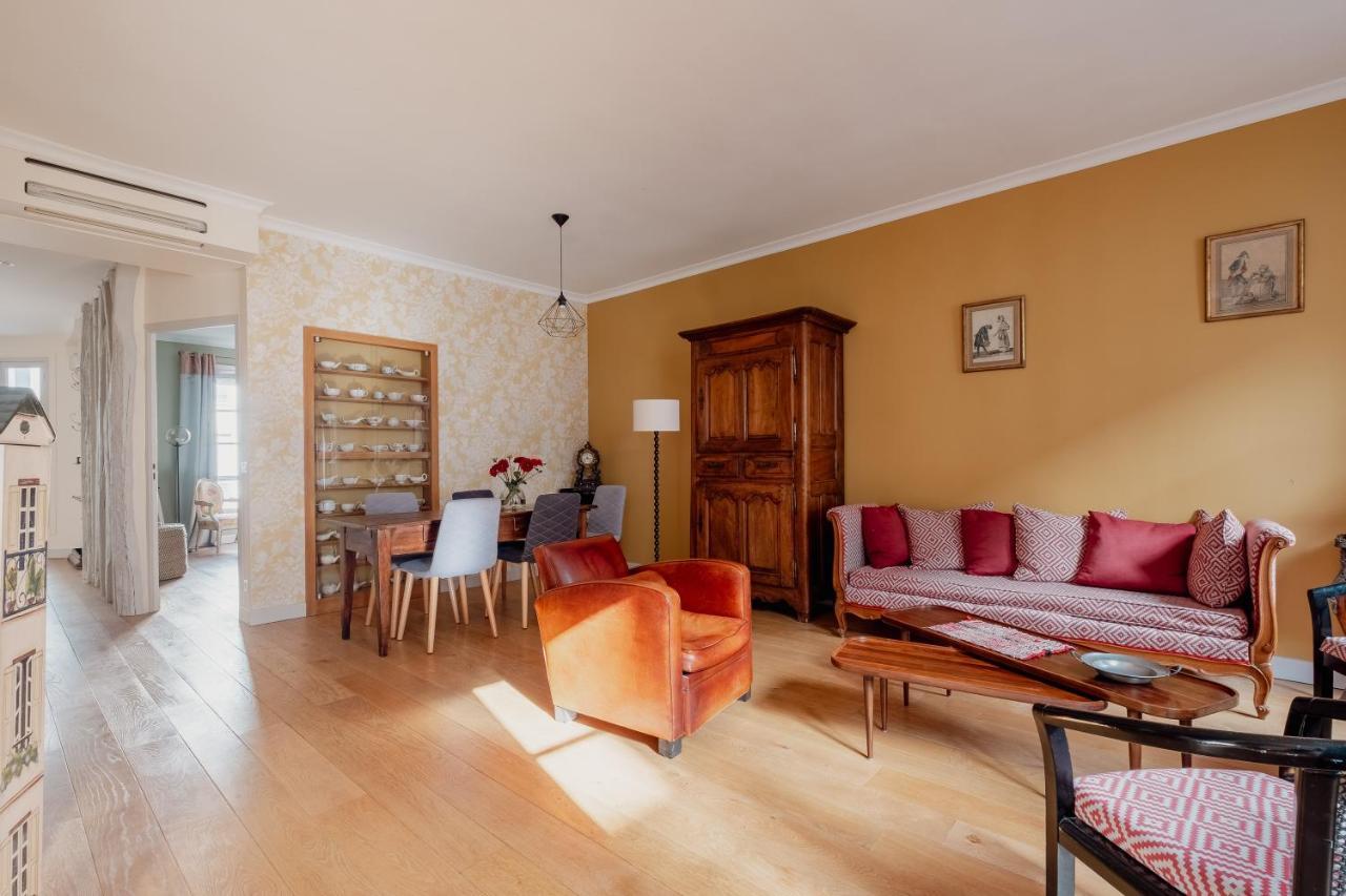 Veeve - Amber Blush Apartment Paris