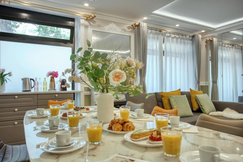 110m2- 3ch-clim-tres Spacieux Apartment Paris