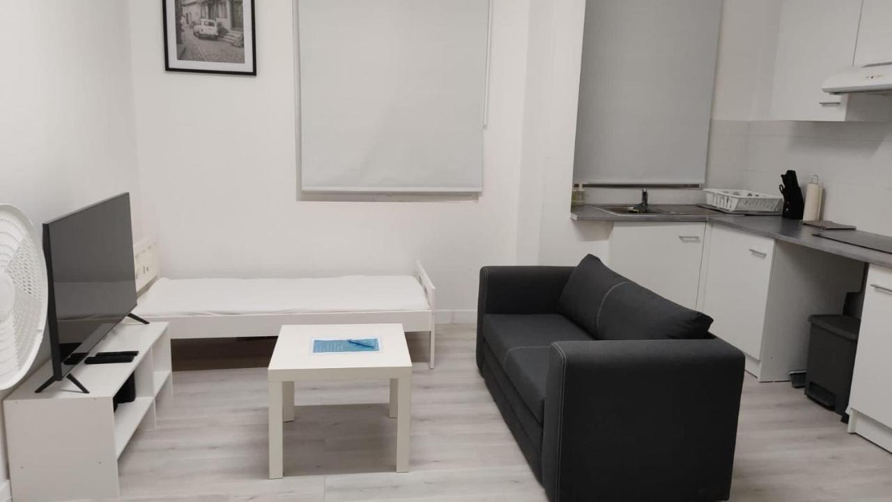 Apartment Nice Flat Near Gare Du Nord O Gare Du L Est Free Wi-fi And Netflix *