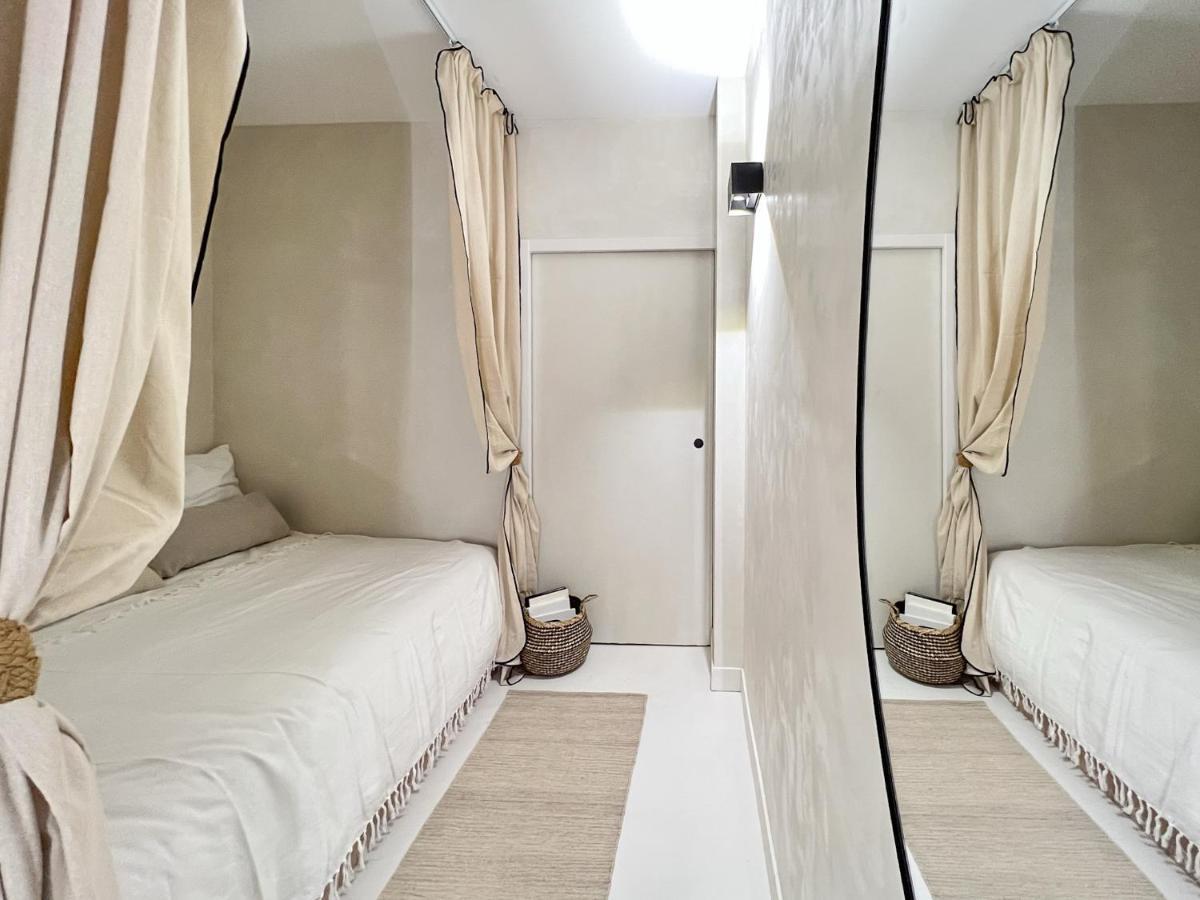 Superb Palais Royal Louvre Museum Free Netflix Apartamento