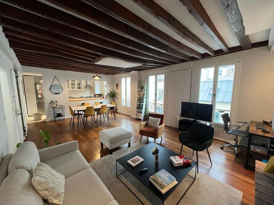 Lovely Large Apartamento