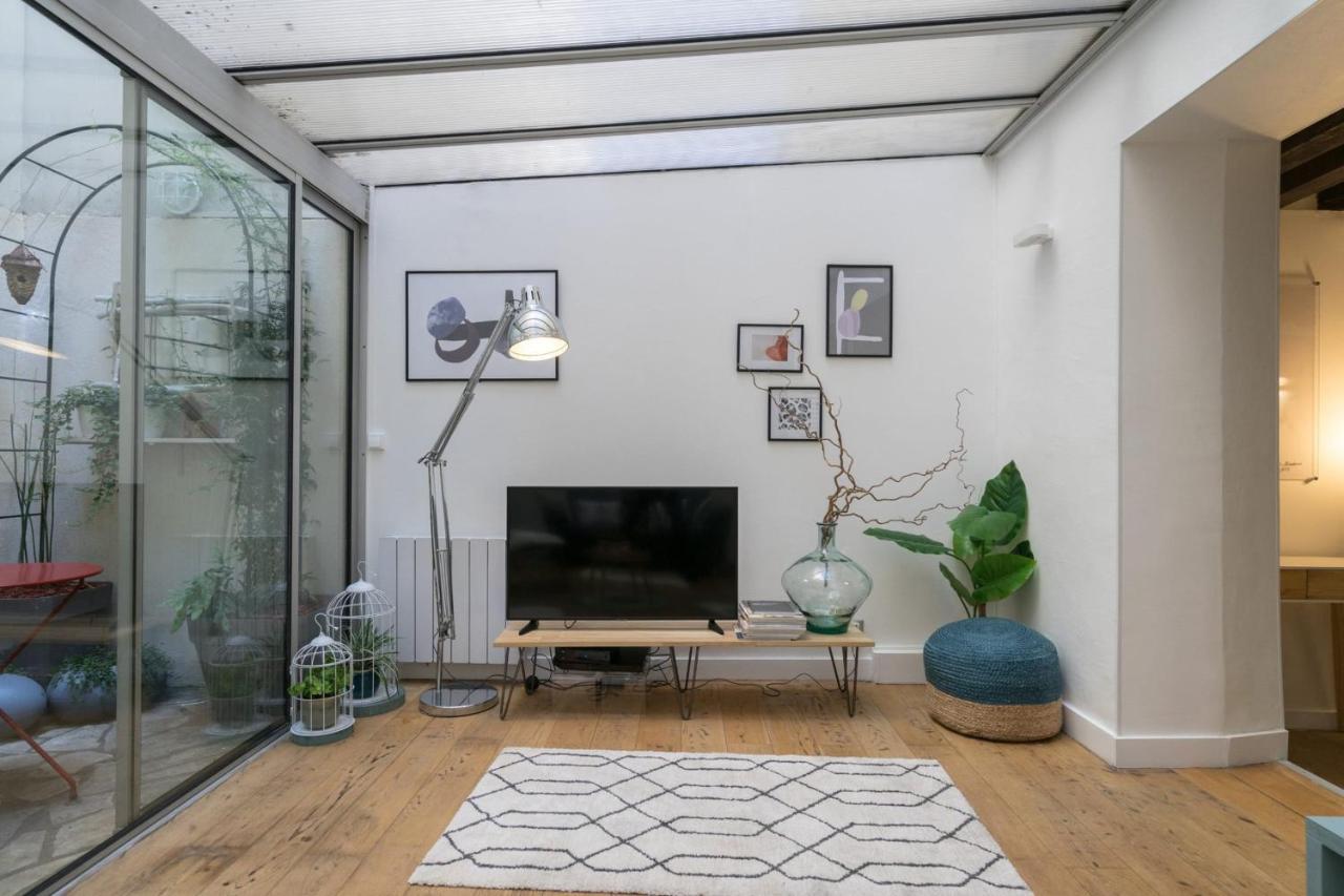 Apartamento Chic Avec Patio - 2br 6p - Le Marais