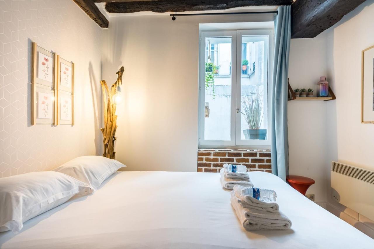 Chic Avec Patio - 2br 6p - Le Marais Apartamento Paris