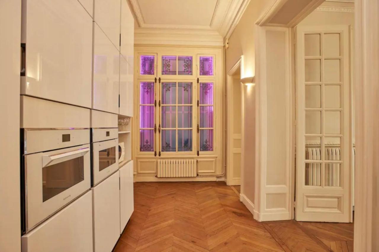 Glamorous Apartment, Excellent Location Paris