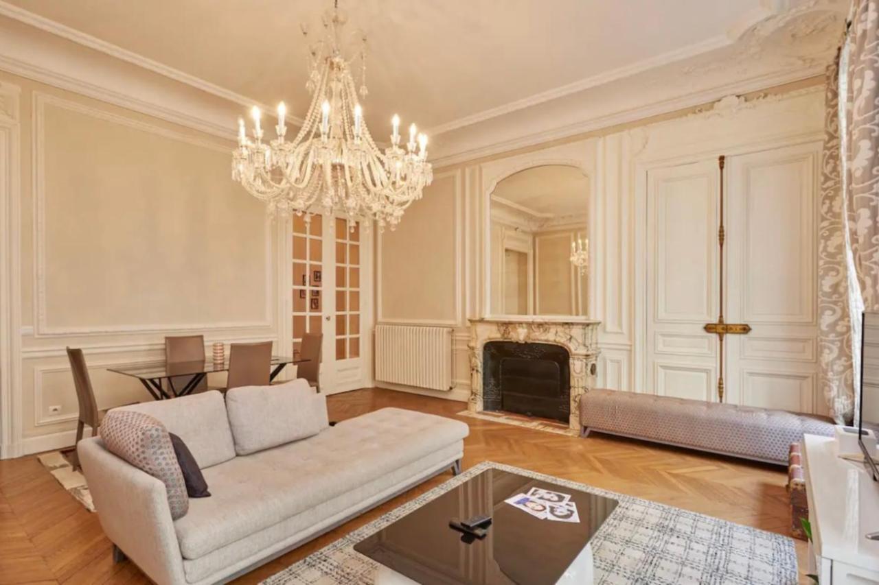 Glamorous Apartment, Excellent Location *