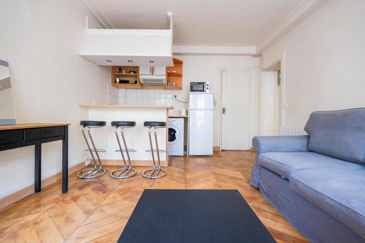 Deux Pieces Avenue Parmentier Apartment Paris