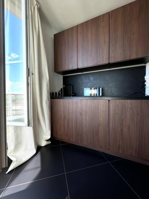 Charming Apartment Paris