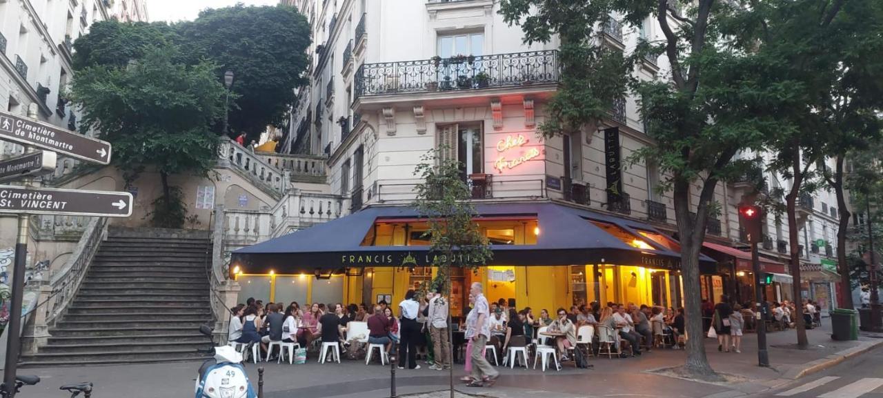 Perfect Down The Sacre Coeur Apartment Paris