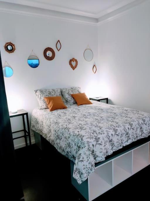 Les Abbesses Appartement Paris