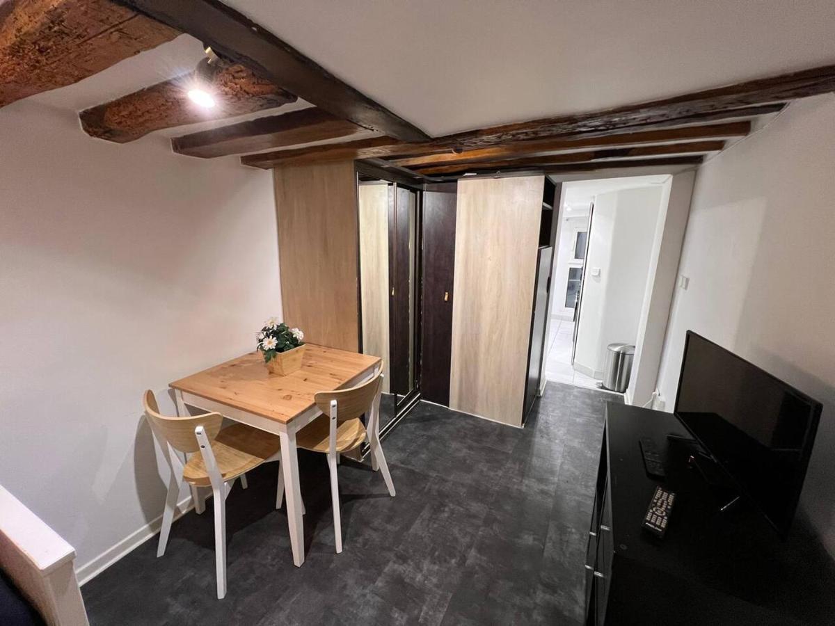 Cosy Arc De Triomphe Champs Elysees Bail Mobilite Apartment