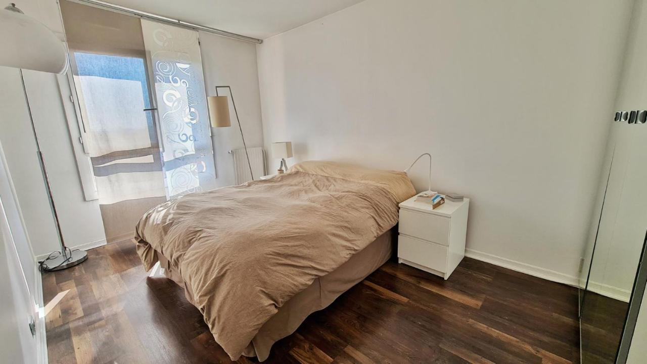 Apartment Cosy Flat 60m2 - Beautiful Large Rooftop - Near Metro And Train Station - Free Secure Car Parking *