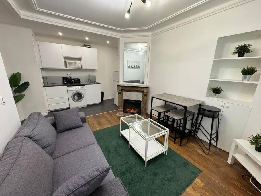 Apartment Magnifique - Mairie 18eme *