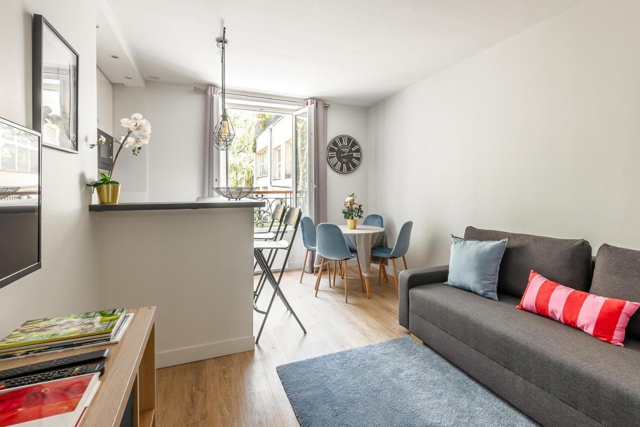 1 Bedroomed Repos Appartement Paris