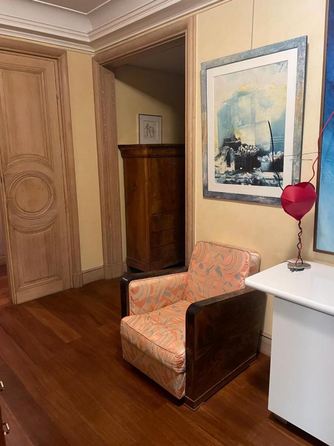 Exclusive 106 M2 With Terrace Avenue Raphael * Paris