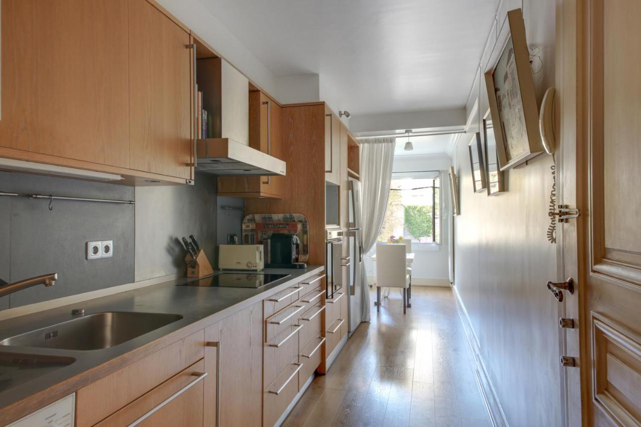Apartment Exclusive 106 M2 With Terrace Avenue Raphael Paris