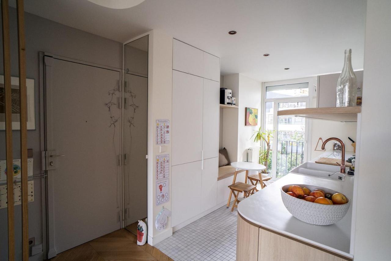 Spacious With View Of The Eiffel Tower Apartment
