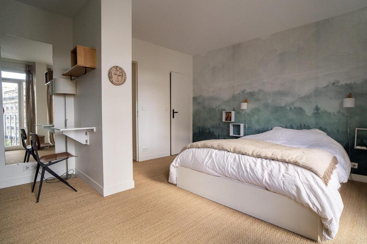Spacious With View Of The Eiffel Tower Apartment Paris