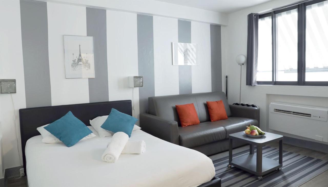 Champs Elysees & Arc De Triomphe - Cityapartmentstay *