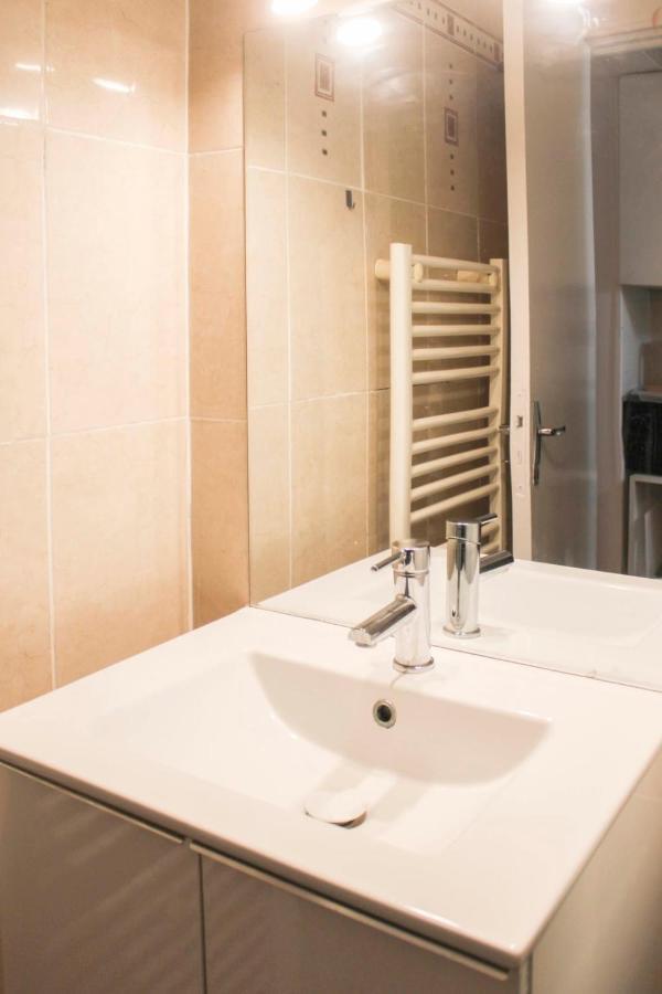 Charming Cocoon Of Near The Tour Montparnasse Paris