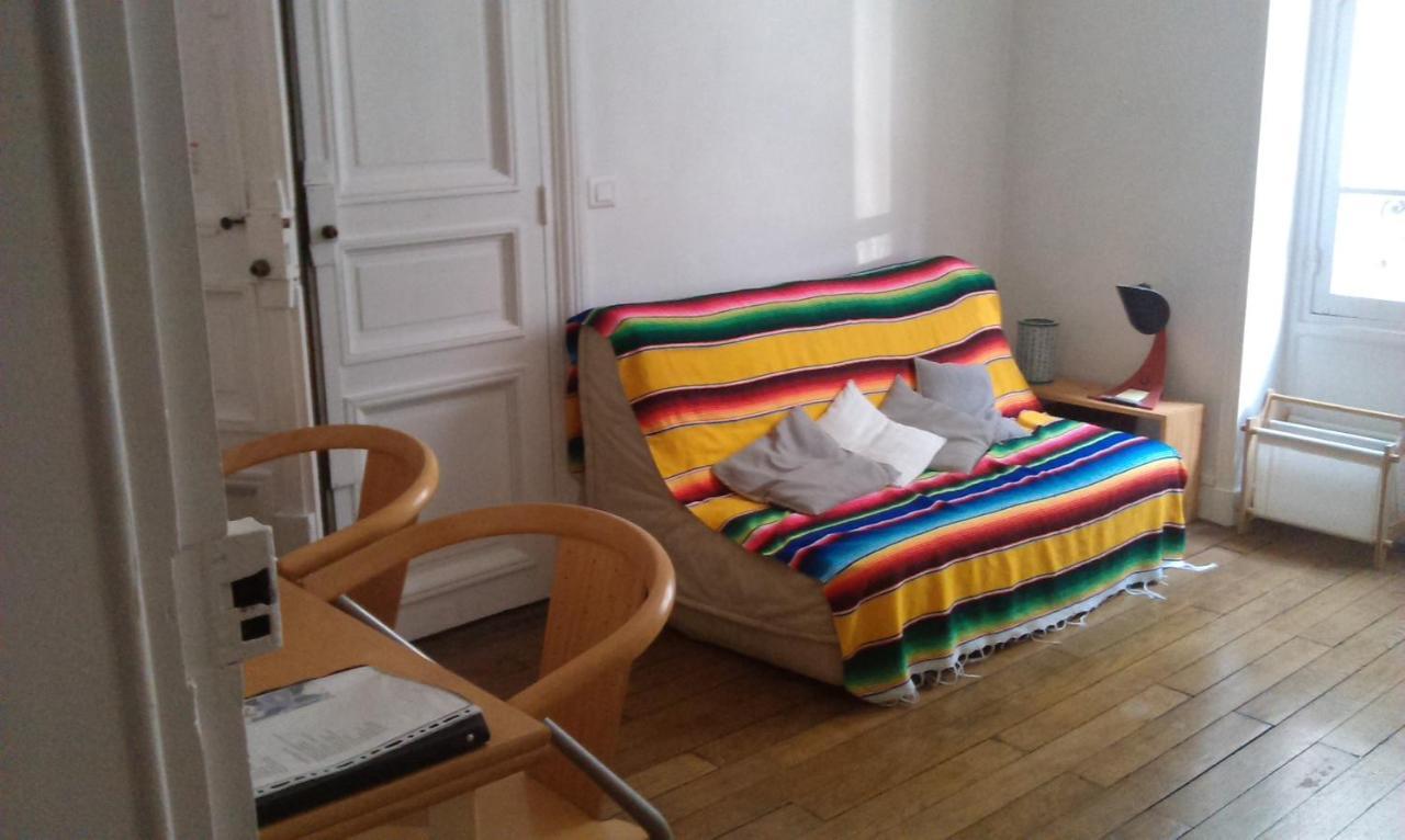 2 Pieces Faubourg Saint Germain 7 Paris
