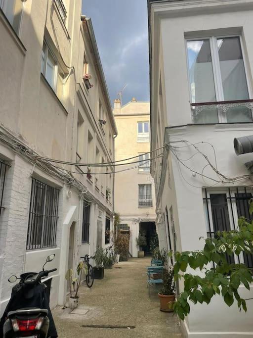 Charming In The Center Of Paris