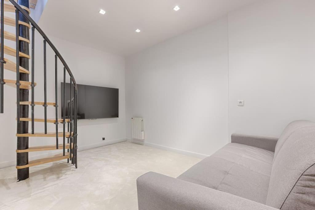 Zen & Luxury 2br Flat - Eiffel Tower Apartment