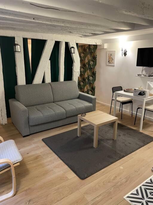 Appartement Confortable - Opera - Place De La Madeleine - Saint Martin - 4 Pers *
