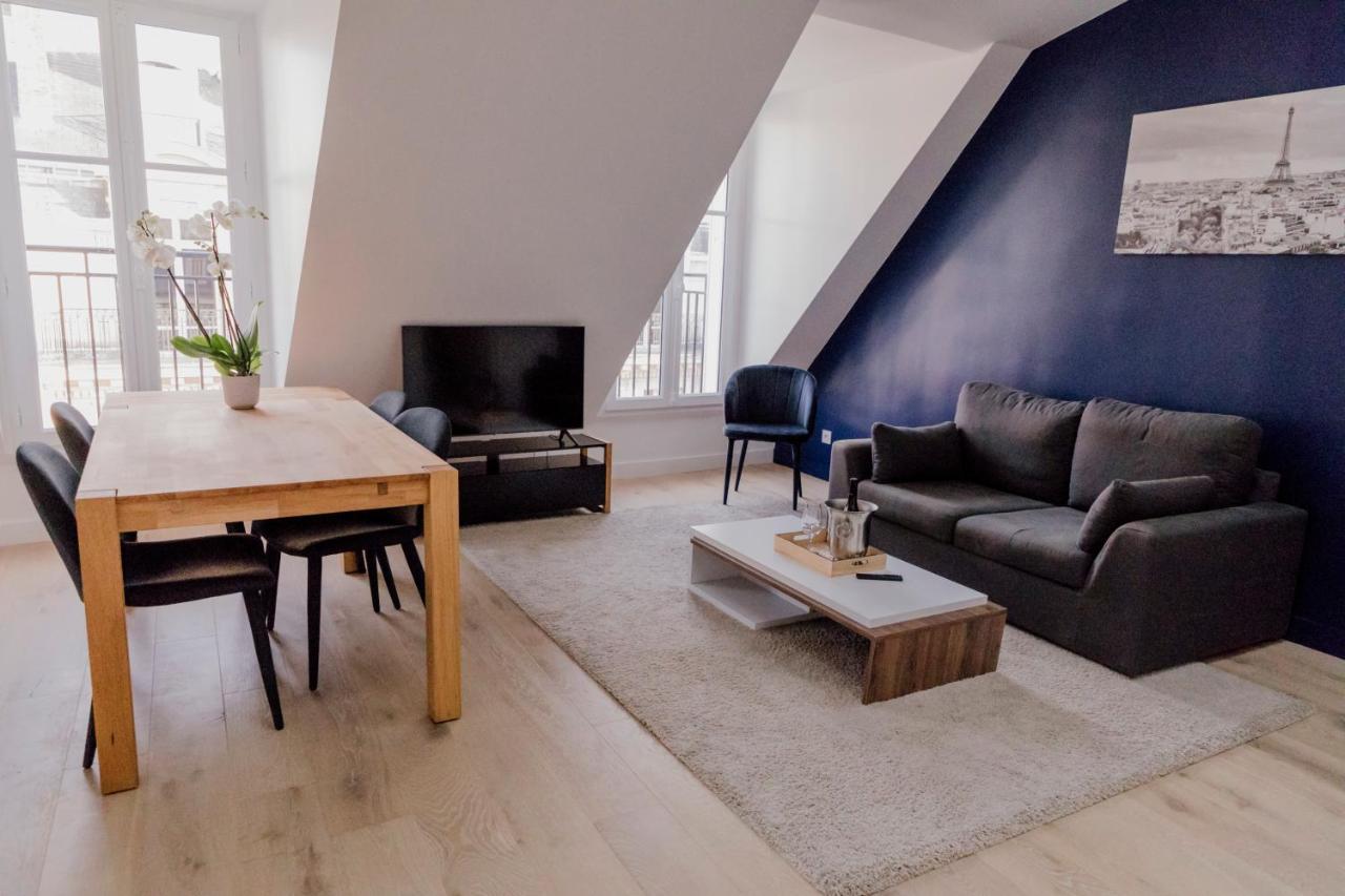 Luxury Elysees Apartment Paris