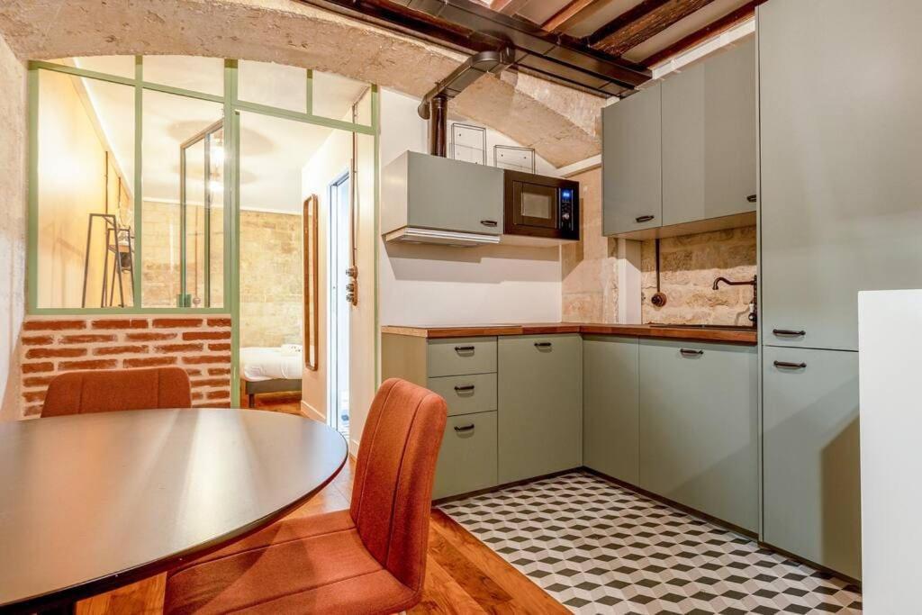Nouveau - Industrial - 6p - Gym/sauna Apartment *