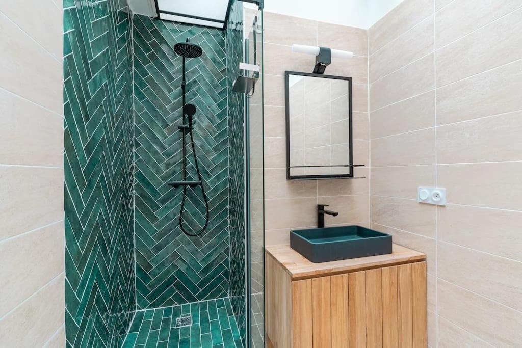 New - Cozy - 4pp * Paris