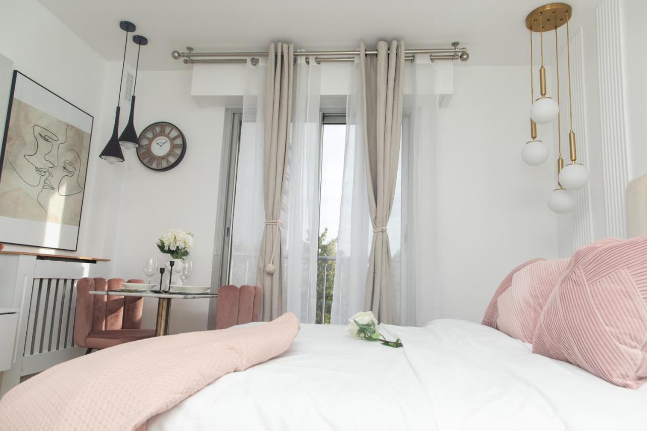 Paris' Premium Romantic Apartment Paris