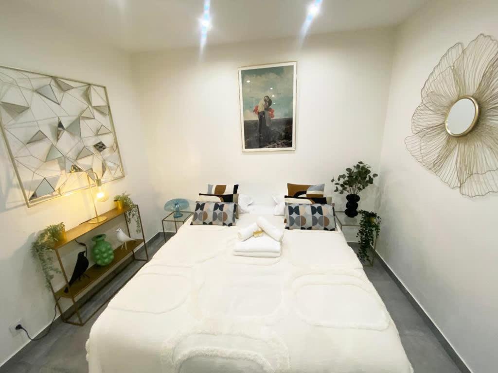 Studio Lumineux Et Bien Equipe A 15 - 2p - Flat-guest Apartment