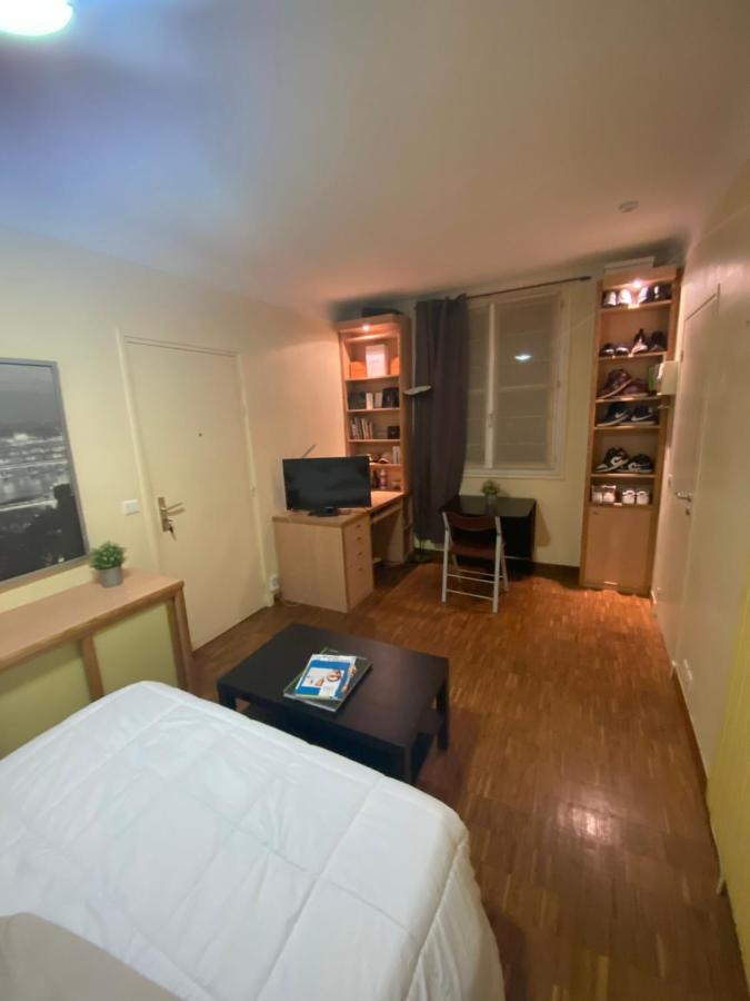 Entire Cozy Near Eiffel Tower In